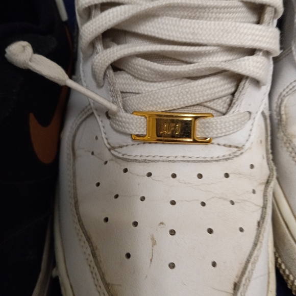 2 pairs Nike sneakers - Picture 4 of 7